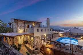 Traditional House with Private Pool